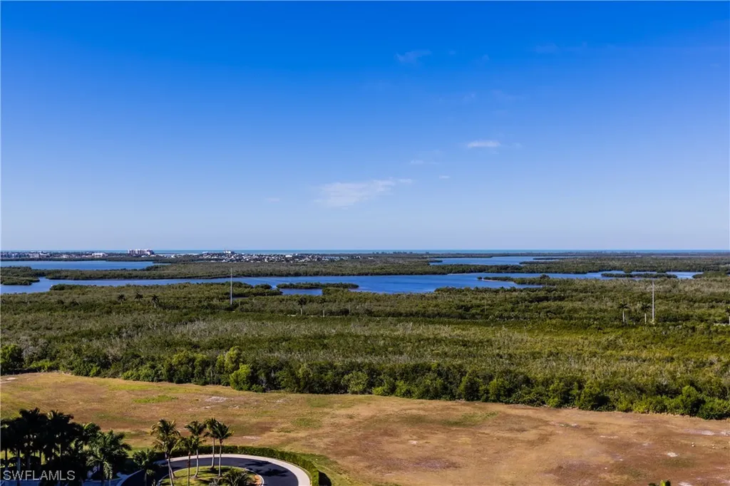 1060 Borghese Lane Naples FL 34114