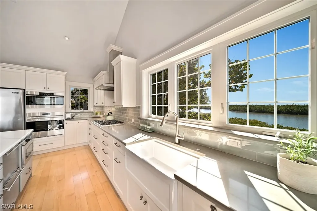 5436 Shearwater Drive Sanibel FL 33957