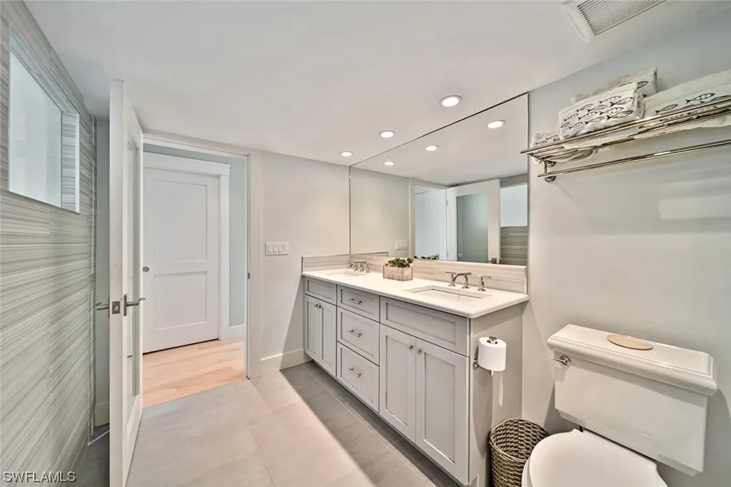 5436 Shearwater Drive Sanibel FL 33957