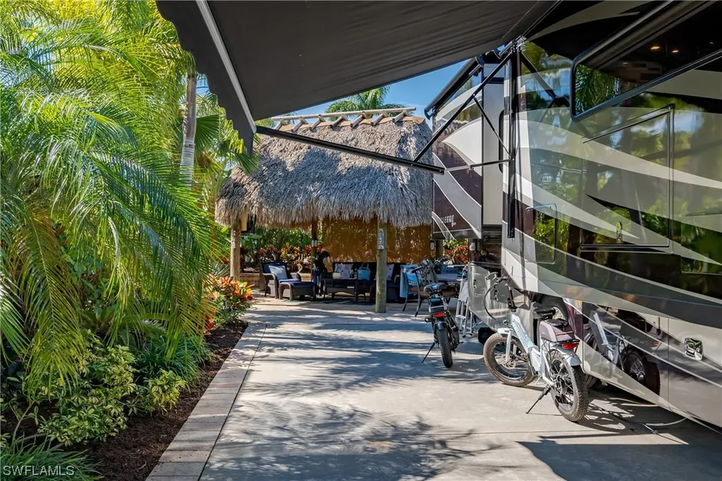 13592 Snook Circle Naples FL 34114