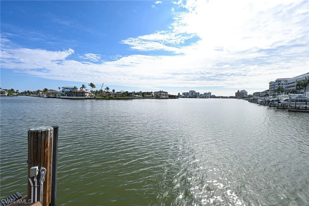 128 Bayview Avenue Naples FL 34108