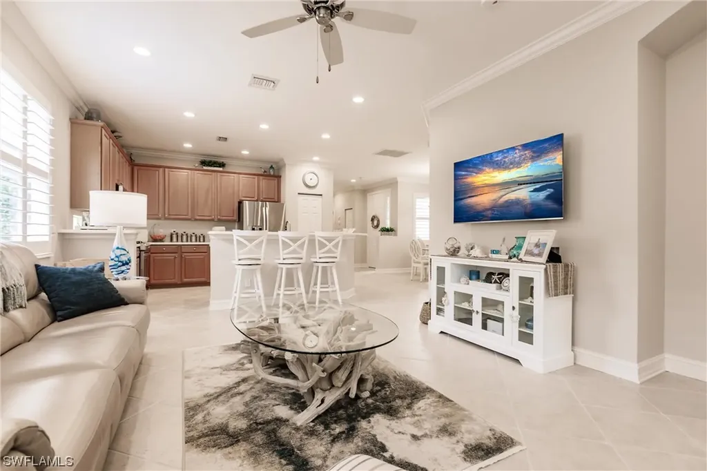 1912 Tarpon Bay Drive N Naples FL 34119