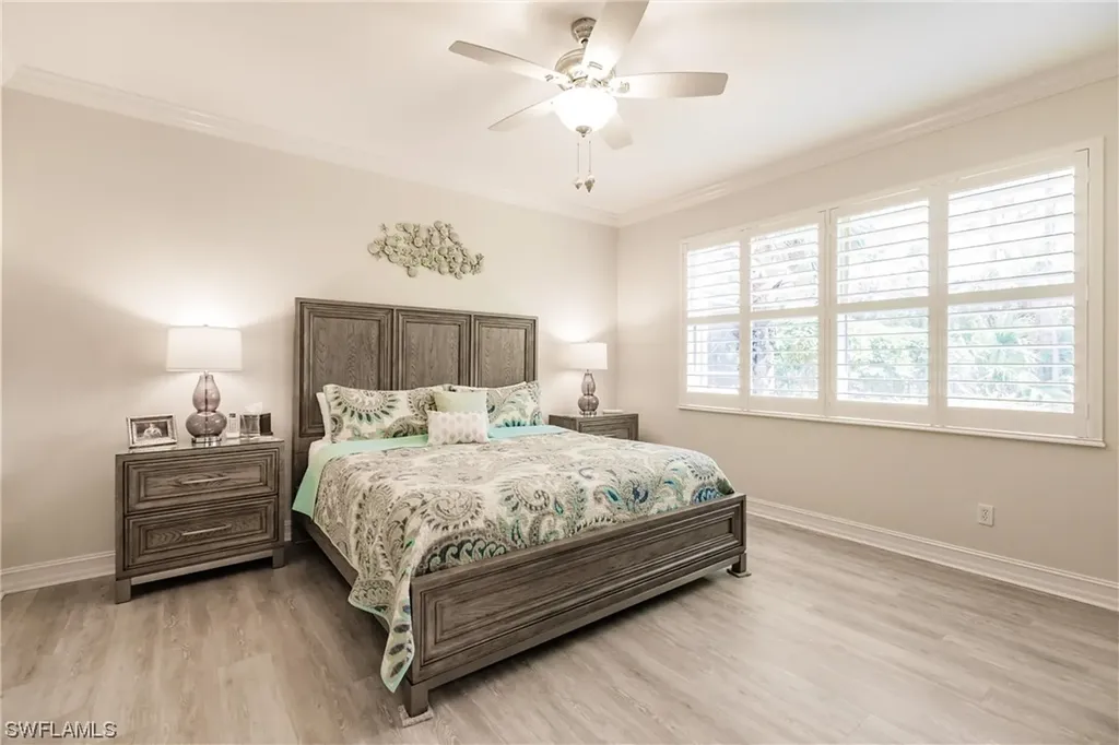 1912 Tarpon Bay Drive N Naples FL 34119