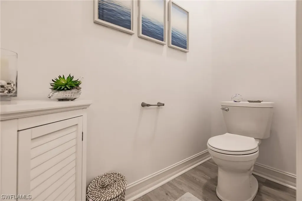 1912 Tarpon Bay Drive N Naples FL 34119