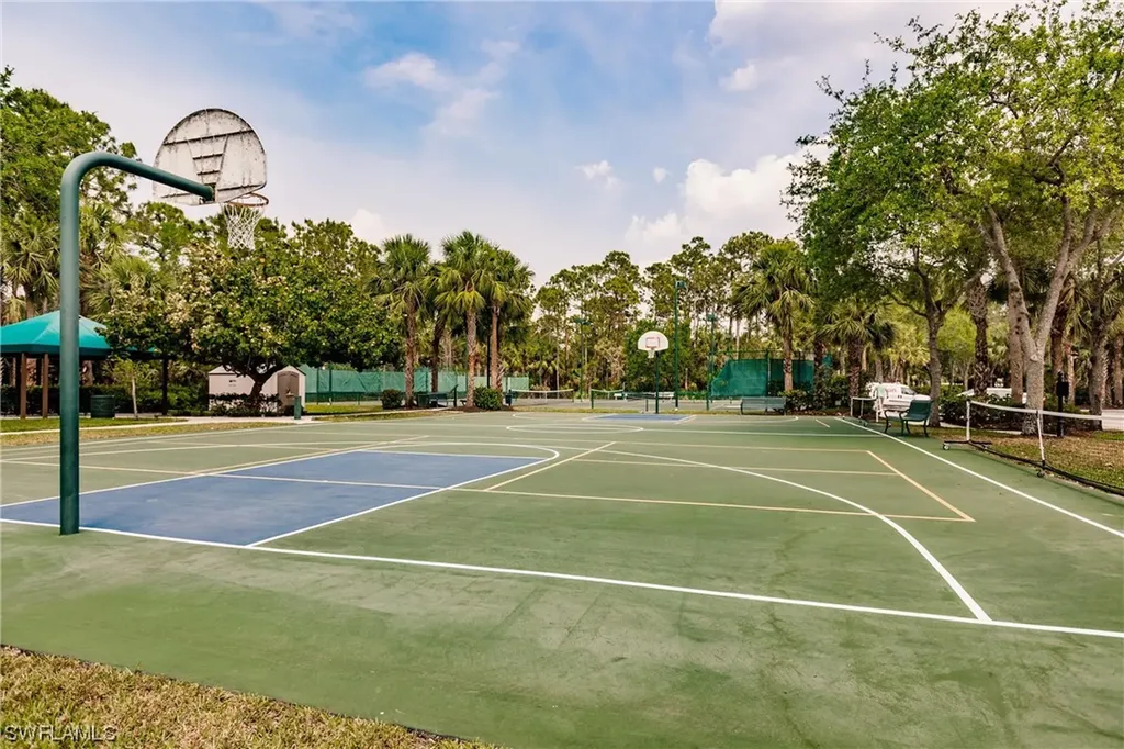 1912 Tarpon Bay Drive N Naples FL 34119