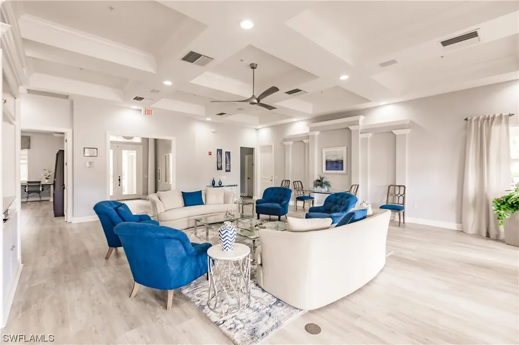 1912 Tarpon Bay Drive N Naples FL 34119