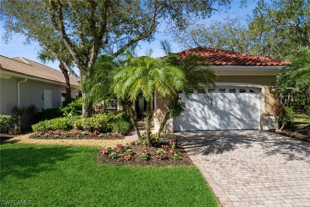 4008 Kensington High Street Naples FL 34105