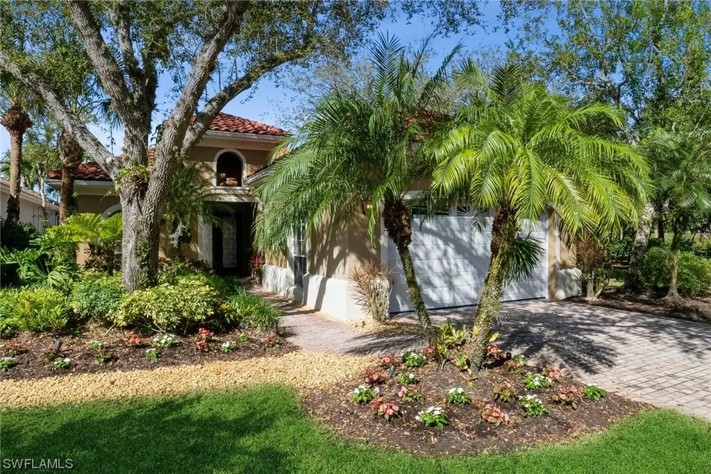 4008 Kensington High Street Naples FL 34105