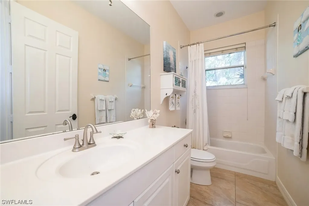 4008 Kensington High Street Naples FL 34105