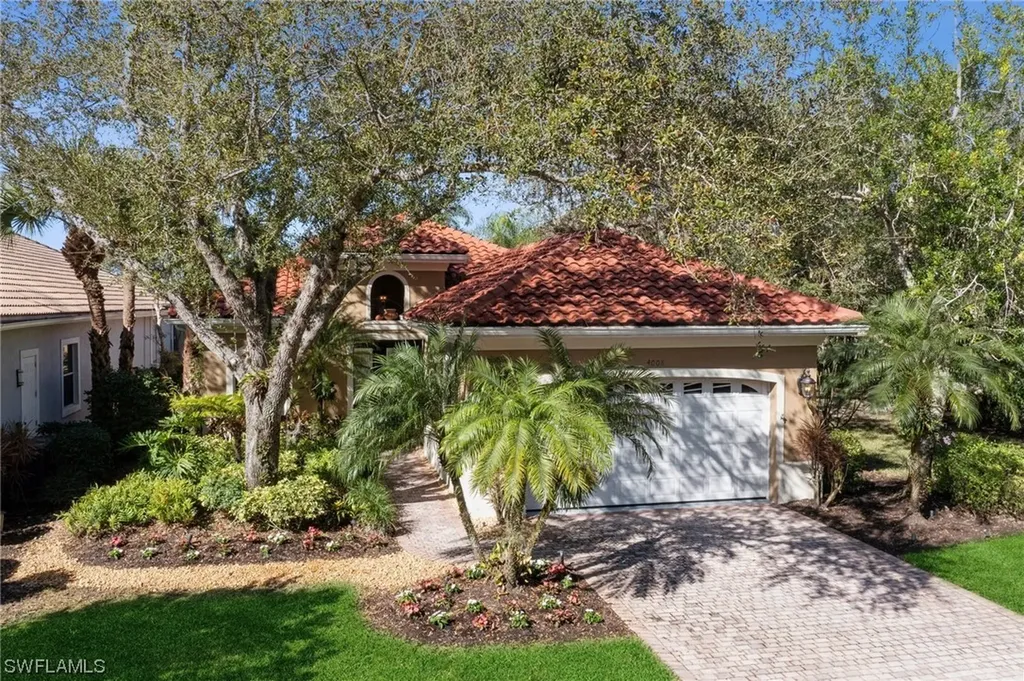 4008 Kensington High Street Naples FL 34105