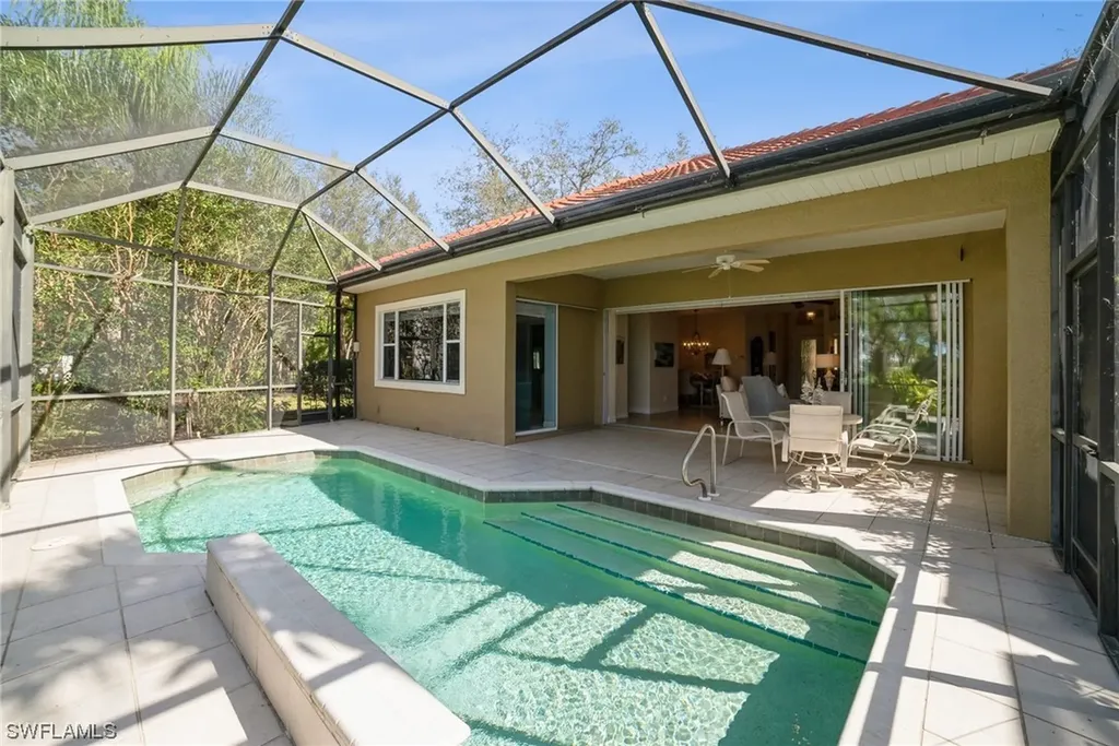 4008 Kensington High Street Naples FL 34105