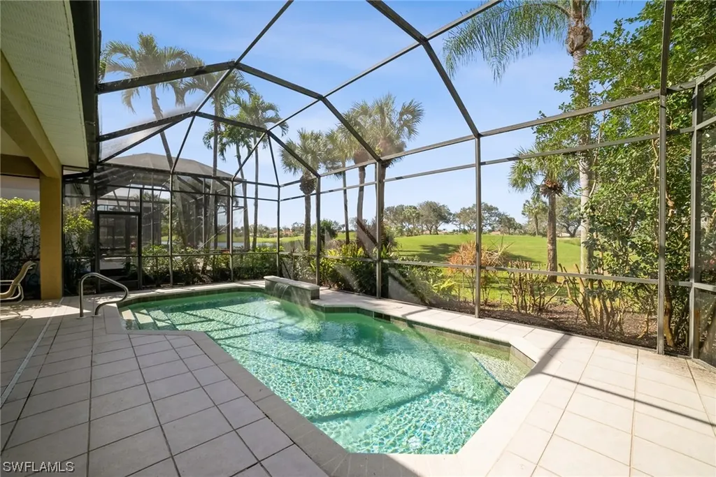 4008 Kensington High Street Naples FL 34105