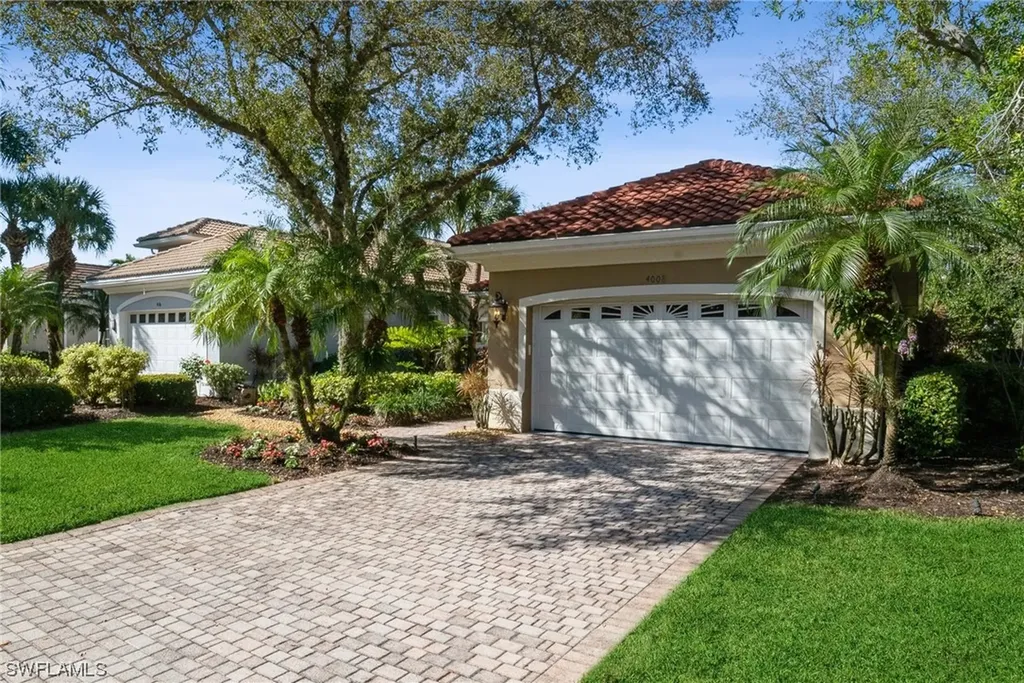 4008 Kensington High Street Naples FL 34105