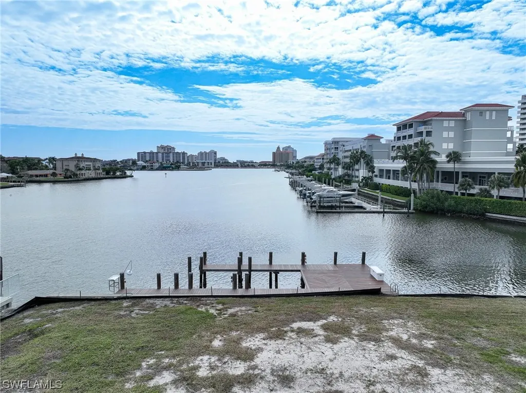 116 Bayview Avenue Naples FL 34108