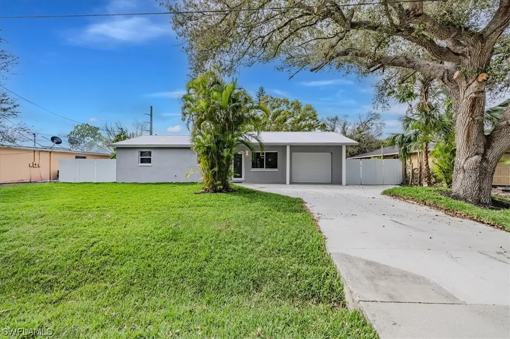 6 Ne 17th Place Cape Coral FL 33909