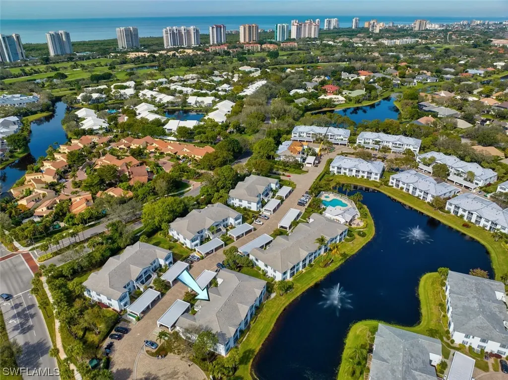 Naples FL, 824 Tanbark Drive, Unit 102