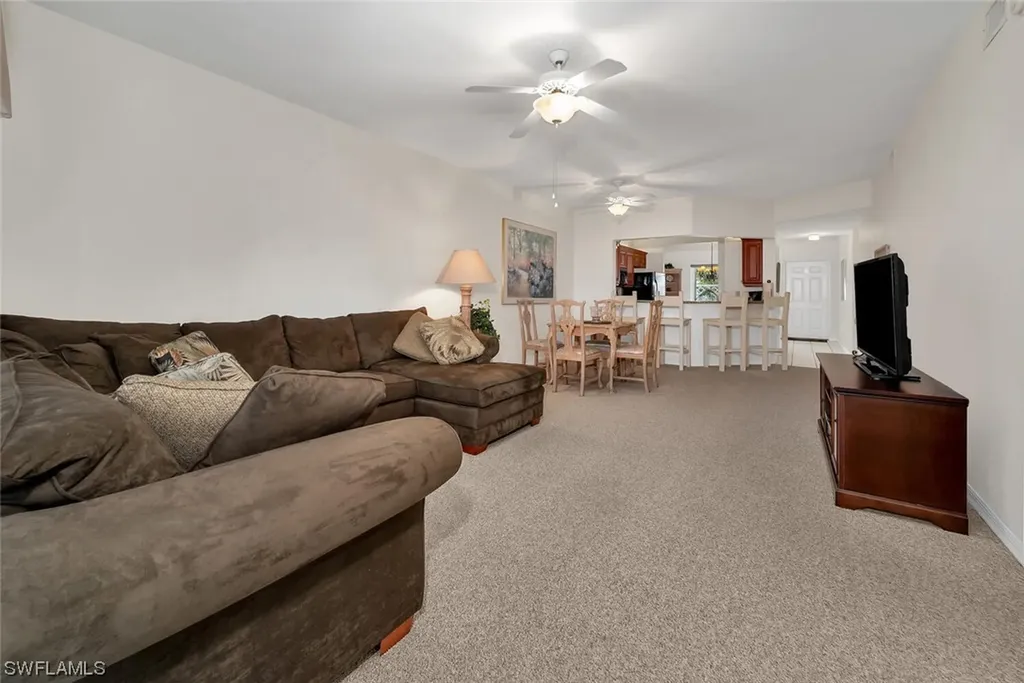 824 Tanbark Drive Naples FL 34108