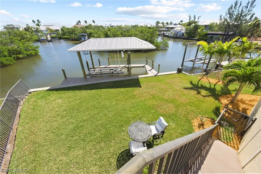 360 Seminole Way Fort Myers Beach FL 33931