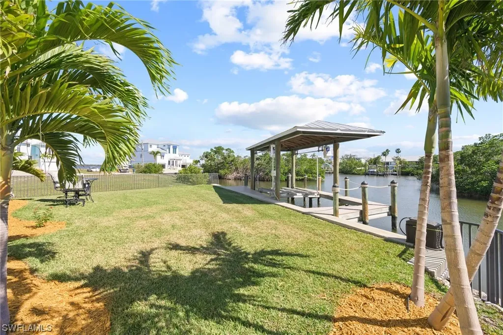 360 Seminole Way Fort Myers Beach FL 33931