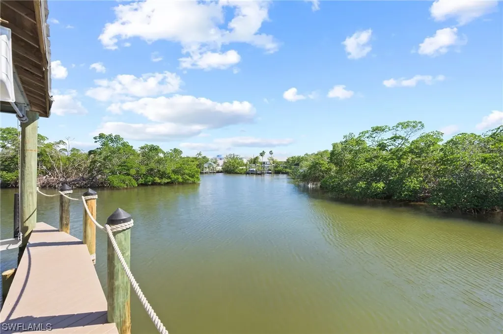 360 Seminole Way Fort Myers Beach FL 33931
