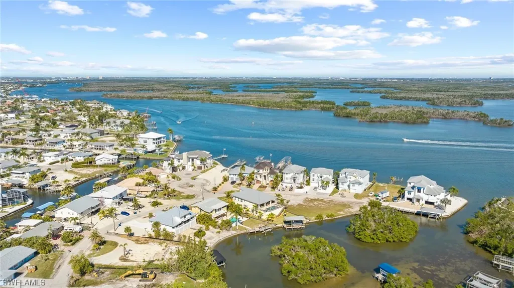 360 Seminole Way Fort Myers Beach FL 33931