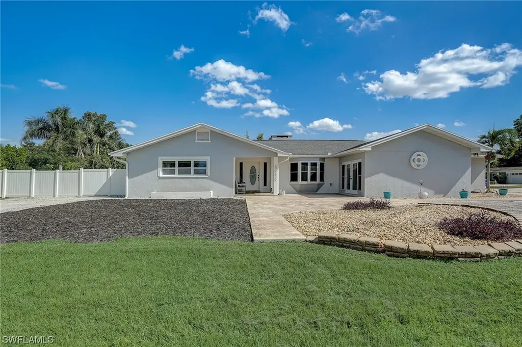 3835 Harold Avenue Fort Myers FL 33901