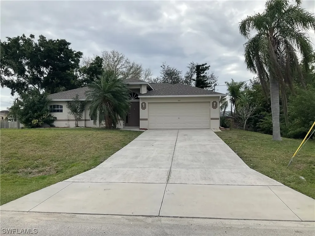 460 NE 3rd Place Cape Coral FL 33909
