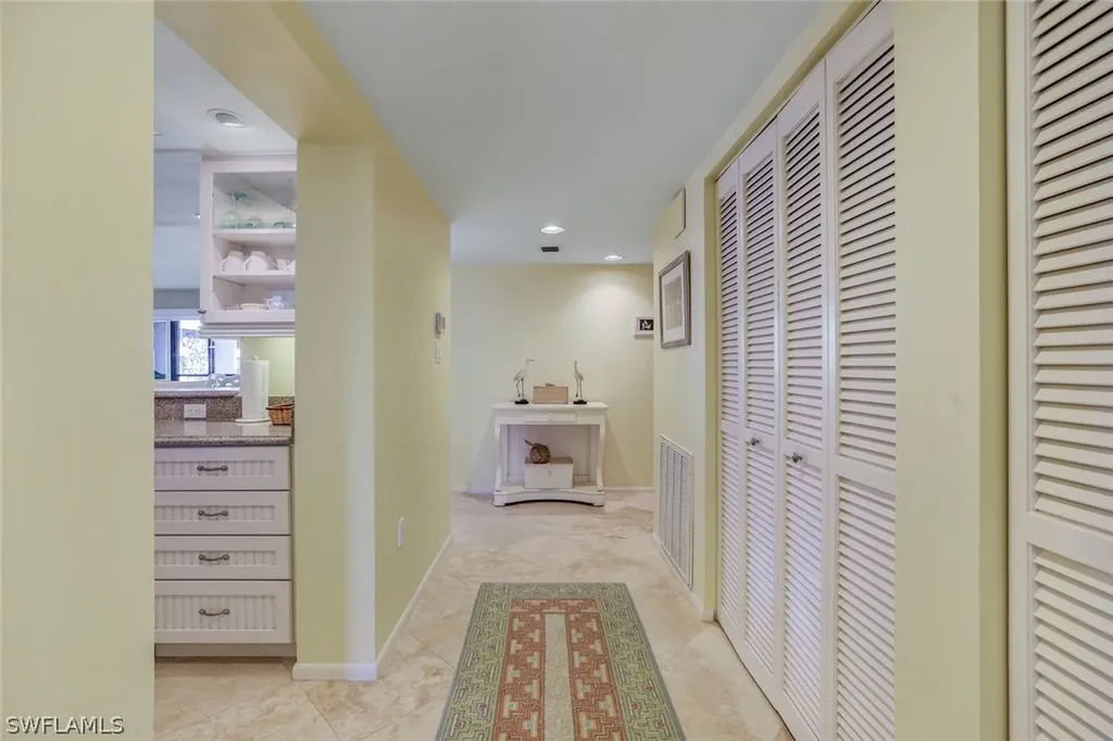 1605 Middle Gulf Drive Sanibel FL 33957