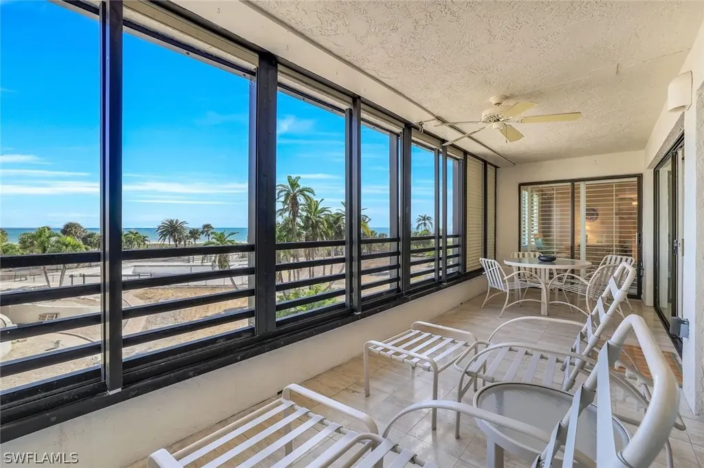 1605 Middle Gulf Drive Sanibel FL 33957