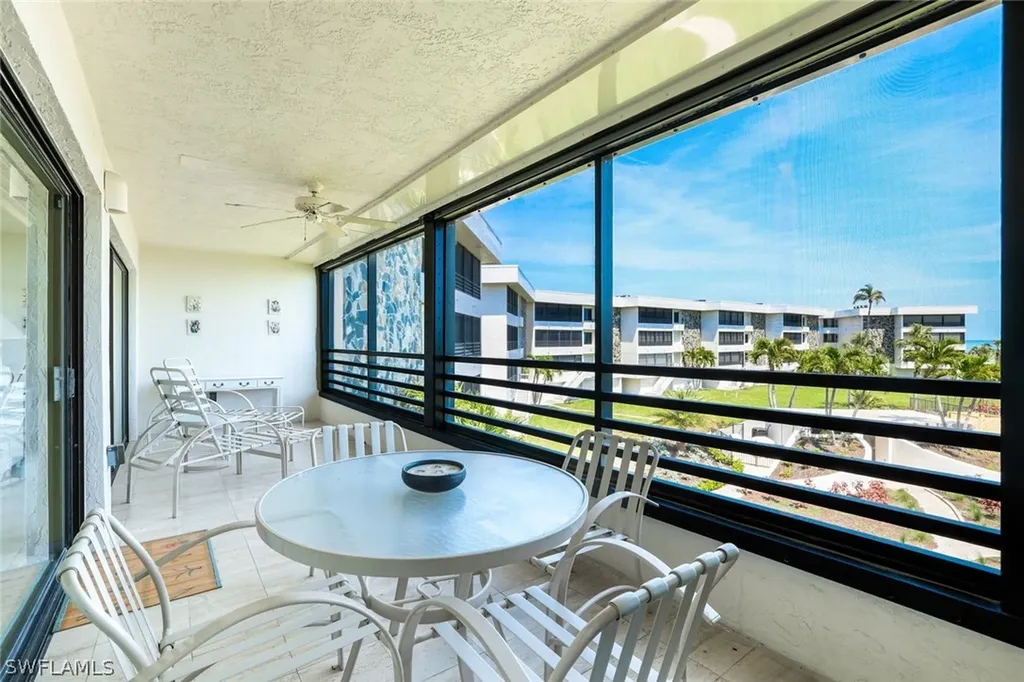 1605 Middle Gulf Drive Sanibel FL 33957