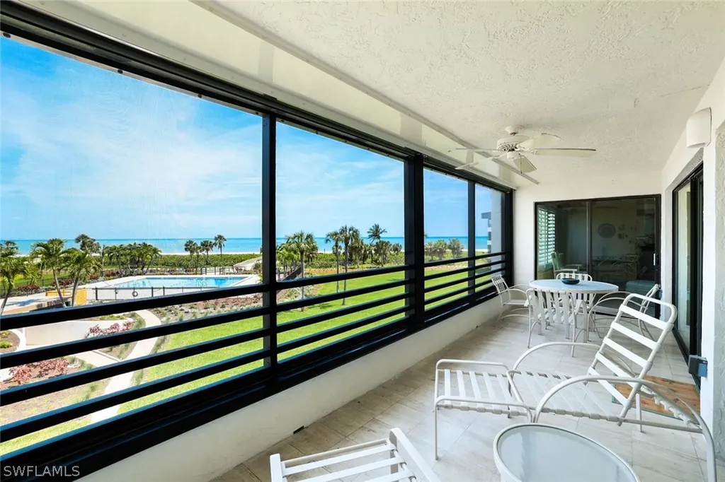 1605 Middle Gulf Drive Sanibel FL 33957