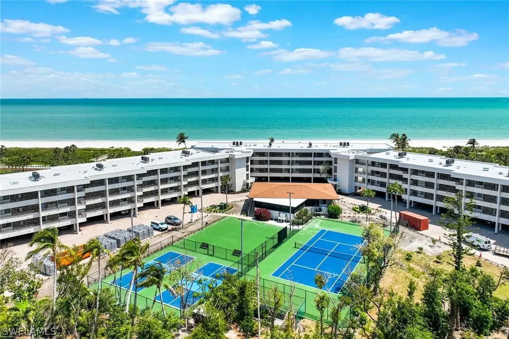 1605 Middle Gulf Drive Sanibel FL 33957