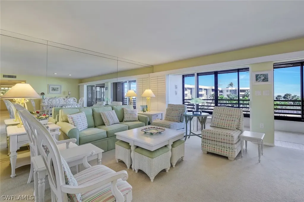 1605 Middle Gulf Drive Sanibel FL 33957