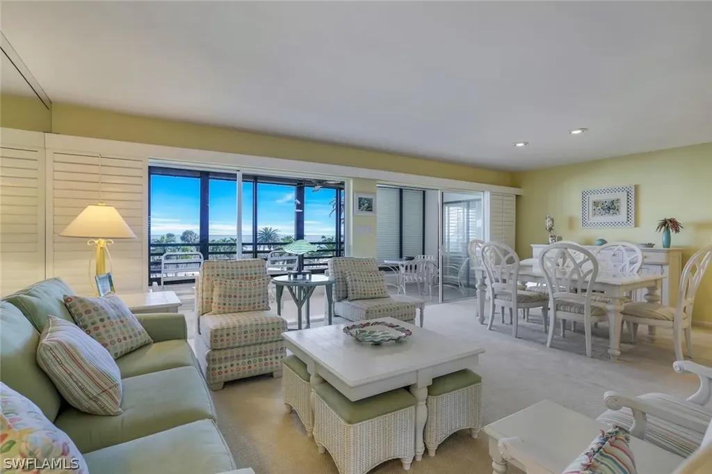 1605 Middle Gulf Drive Sanibel FL 33957