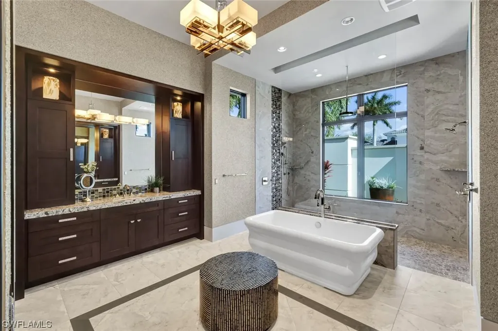 4431 Wayside Drive Naples FL 34119
