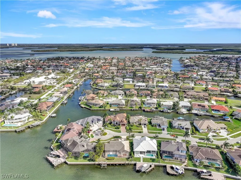 1726 Hummingbird Court Marco Island FL 34145