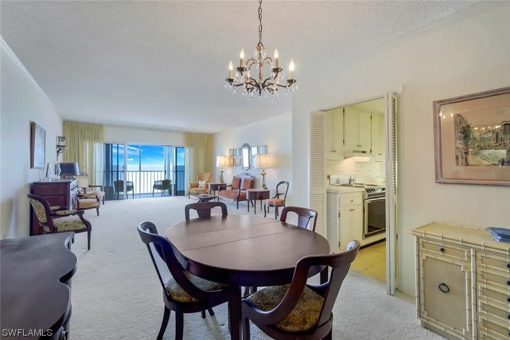 2885 Gulf Shore Boulevard N Naples FL 34103