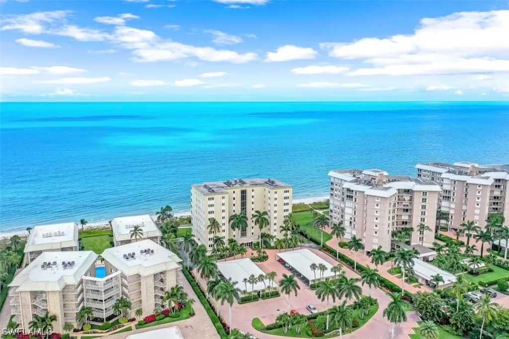 2885 Gulf Shore Boulevard N Naples FL 34103