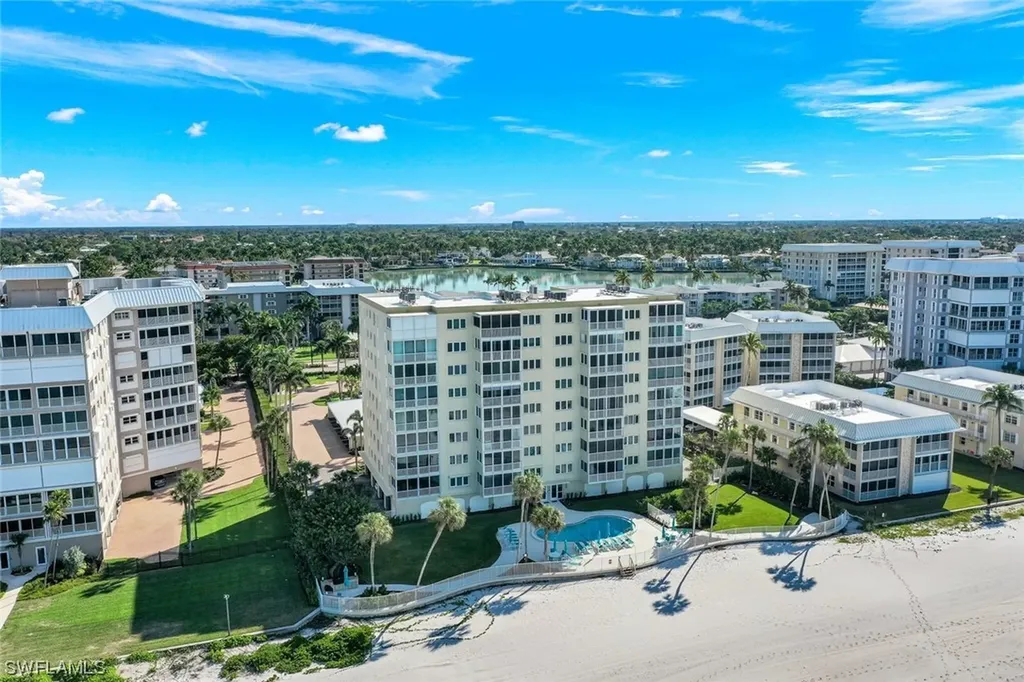 2885 Gulf Shore Boulevard N Naples FL 34103