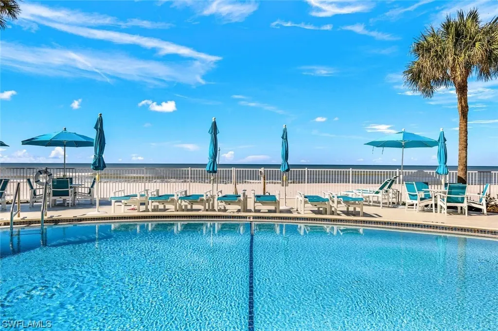 2885 Gulf Shore Boulevard N Naples FL 34103