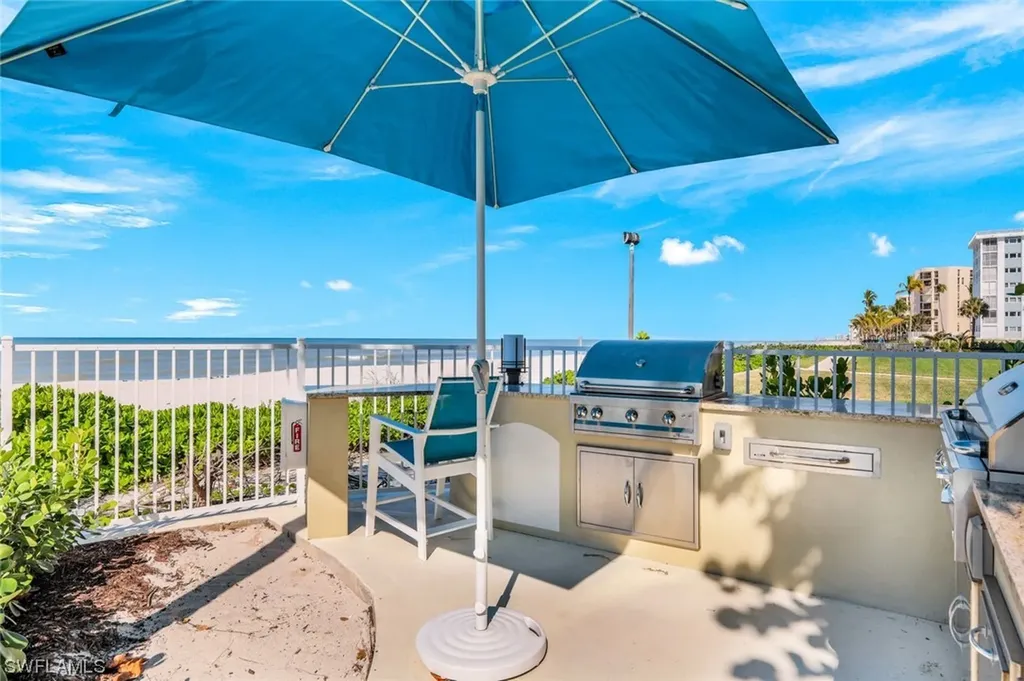 2885 Gulf Shore Boulevard N Naples FL 34103