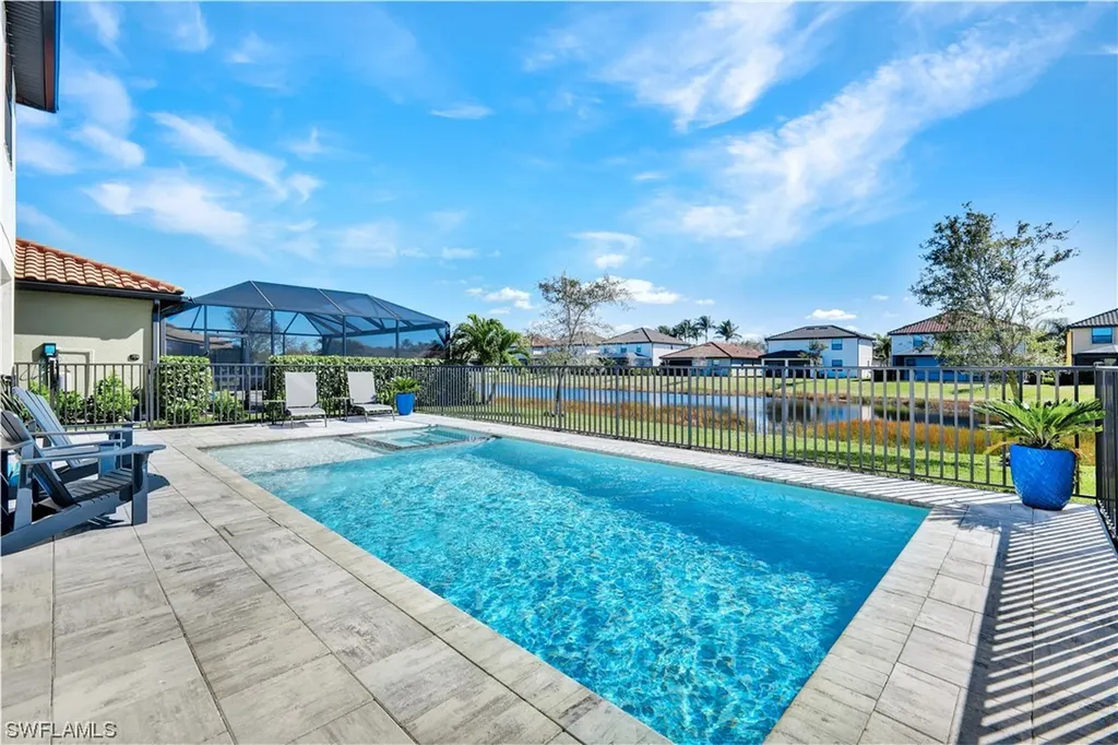 Naples FL, 4382 Bismark Way
