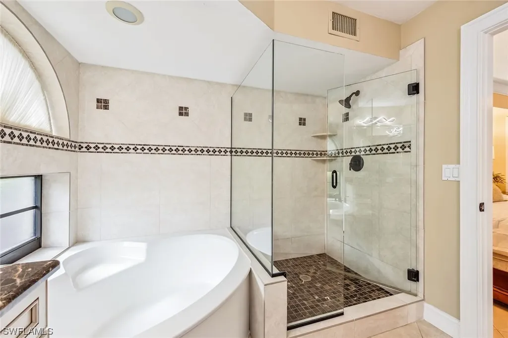 6525 Valen Way Naples FL 34108