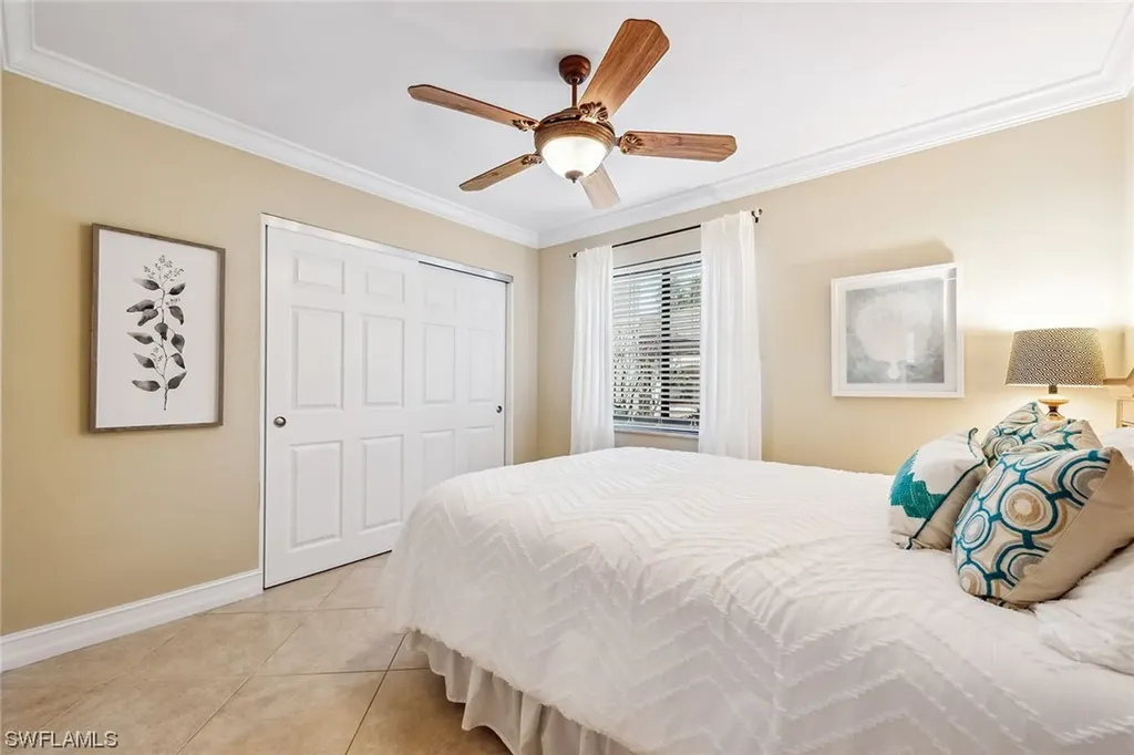 6525 Valen Way Naples FL 34108