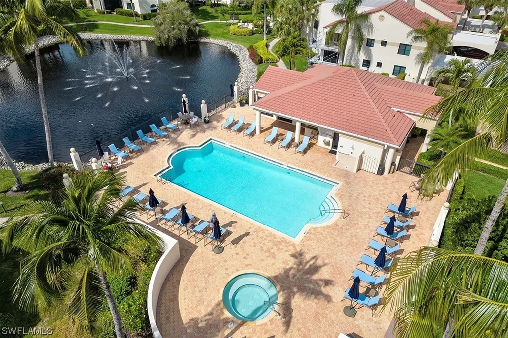 6525 Valen Way Naples FL 34108