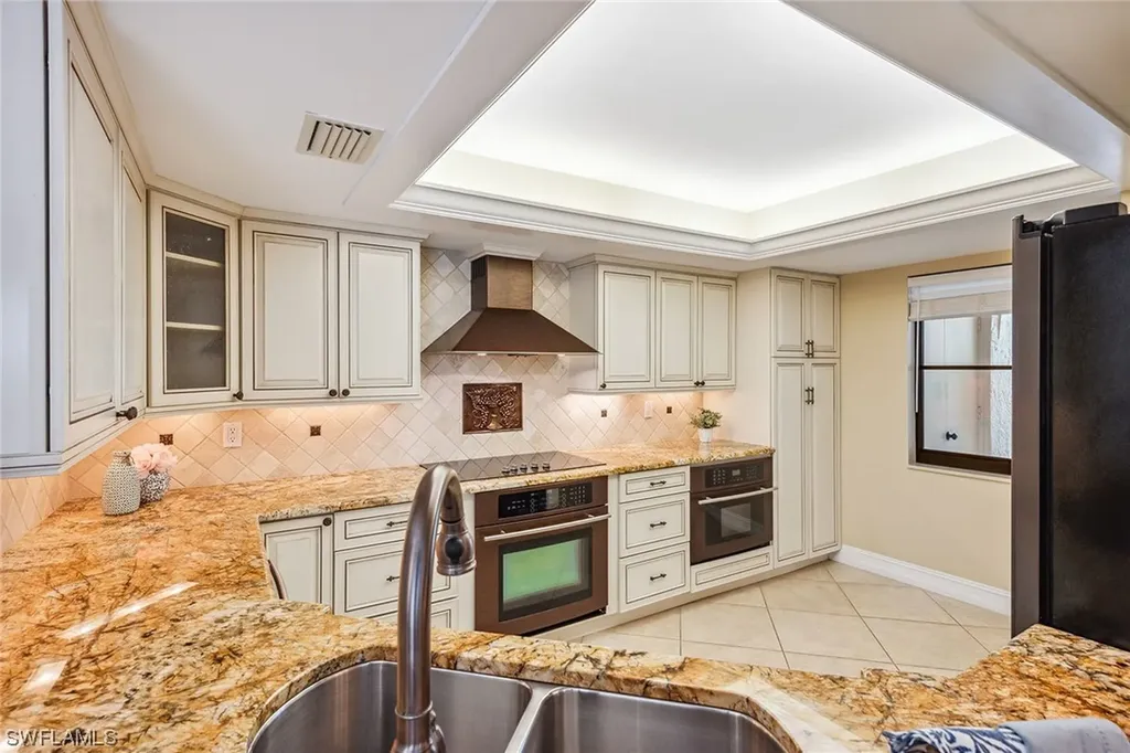 6525 Valen Way Naples FL 34108