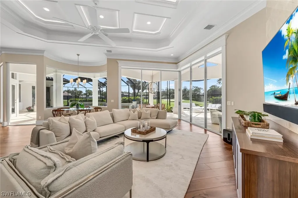 2812 Tarflower Way Naples FL 34105