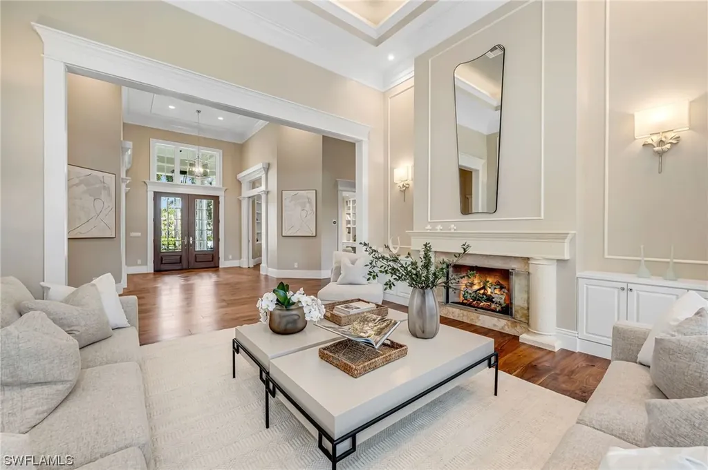 2812 Tarflower Way Naples FL 34105