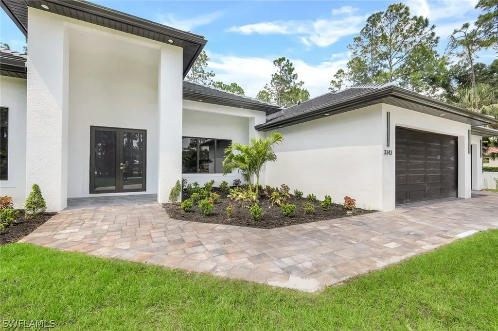 3343 5th Avenue SW Naples FL 34117