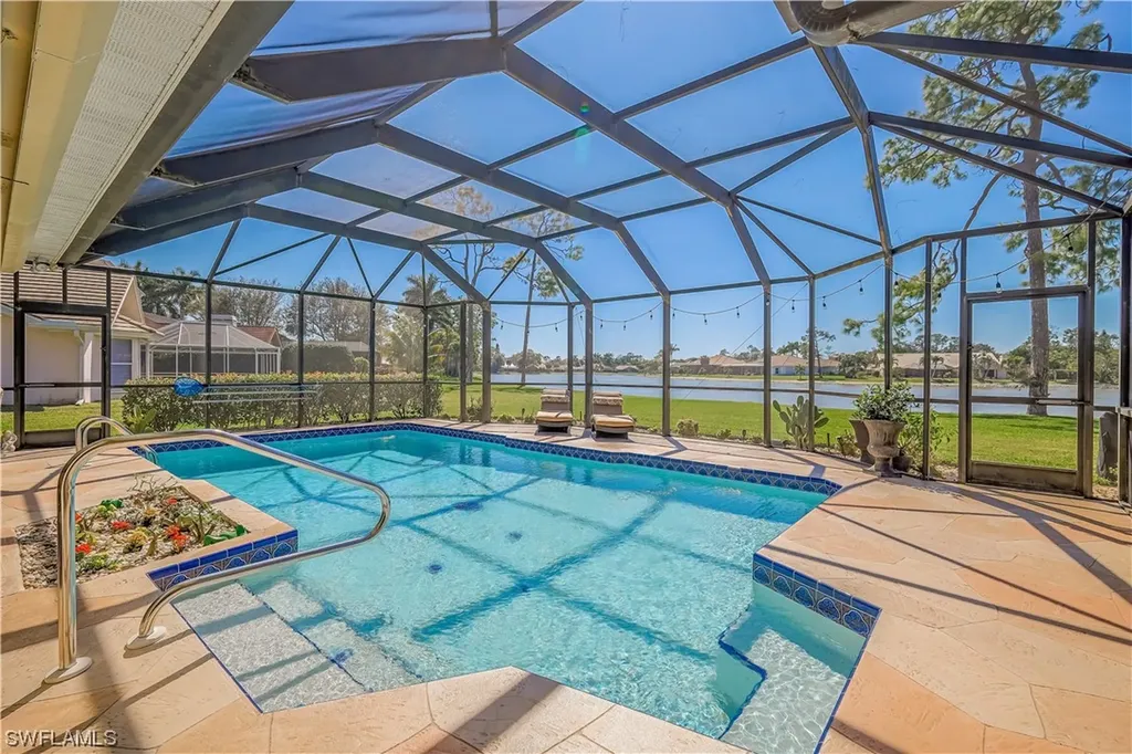459 Henley Drive Naples FL 34104